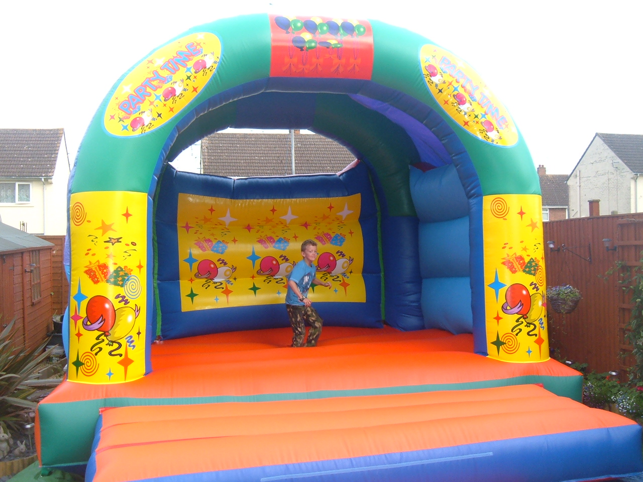 bouncy castle hire